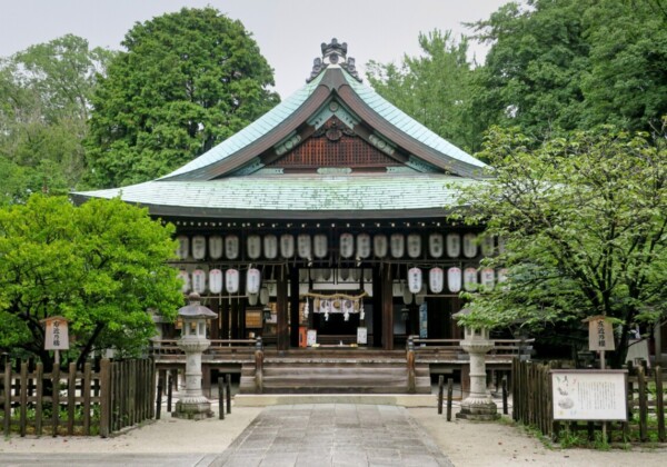 白峯神宮
