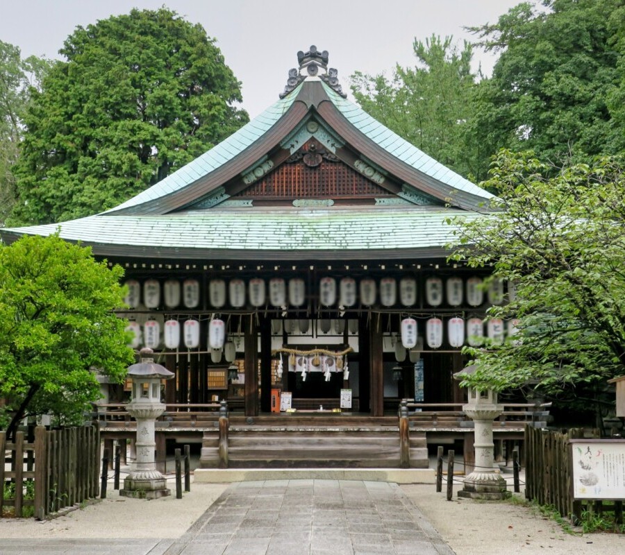 白峯神宮